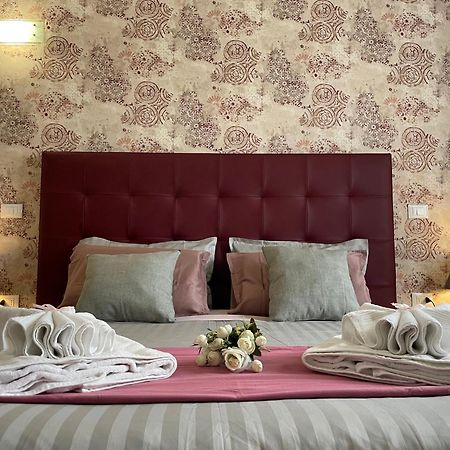 Porta Alla Croce Guest House Florence Exterior photo
