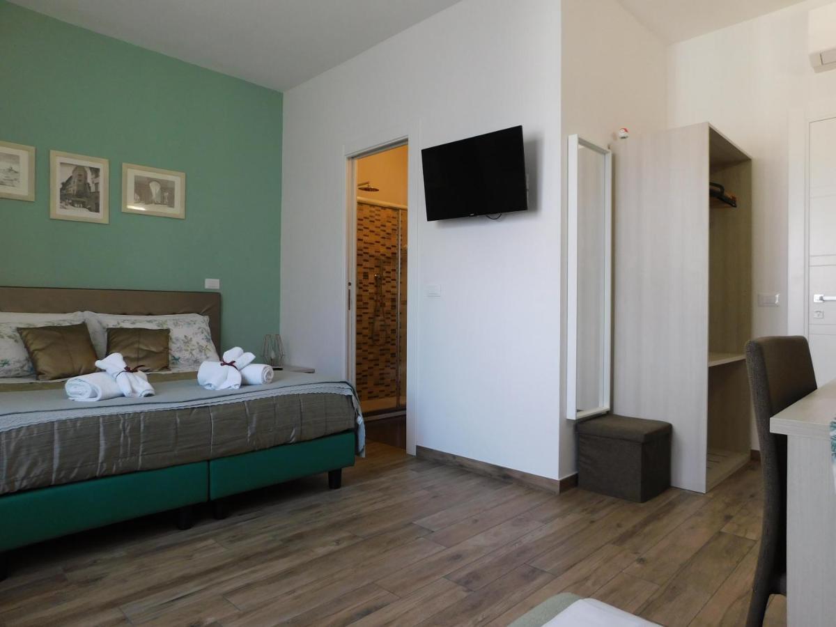 Porta Alla Croce Guest House Florence Exterior photo