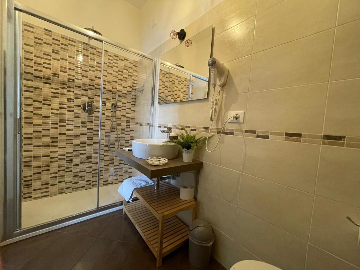 Porta Alla Croce Guest House Florence Exterior photo