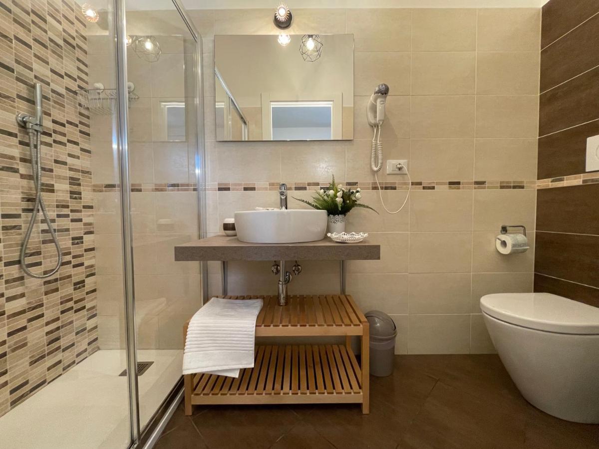 Porta Alla Croce Guest House Florence Exterior photo