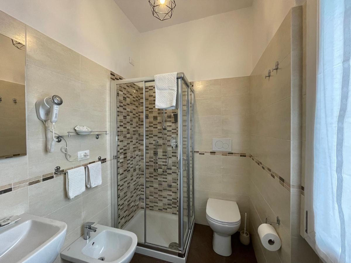 Porta Alla Croce Guest House Florence Exterior photo