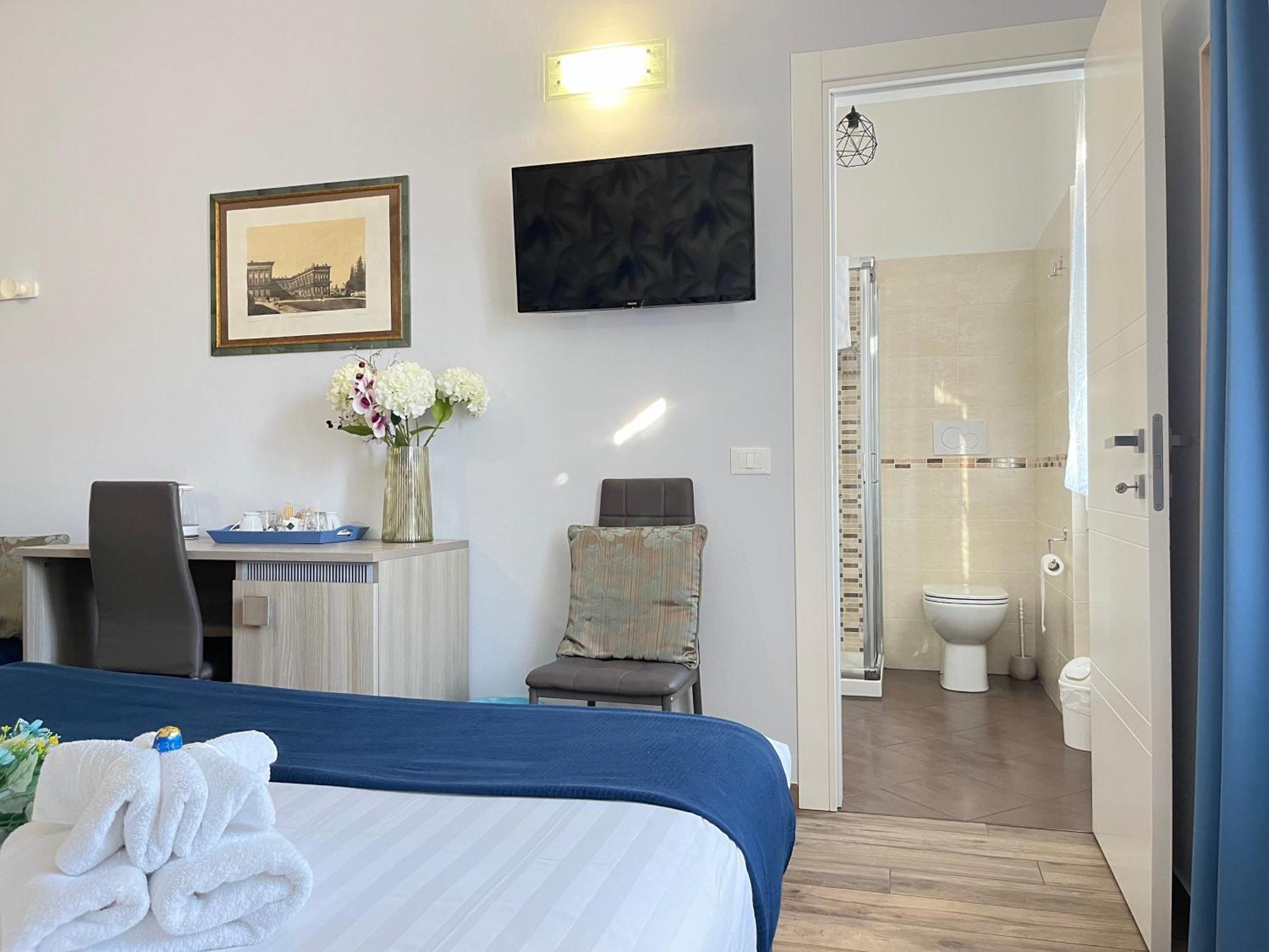 Porta Alla Croce Guest House Florence Exterior photo