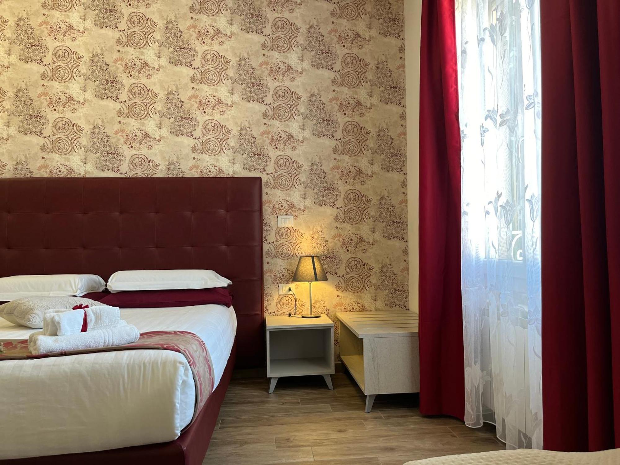 Porta Alla Croce Guest House Florence Exterior photo