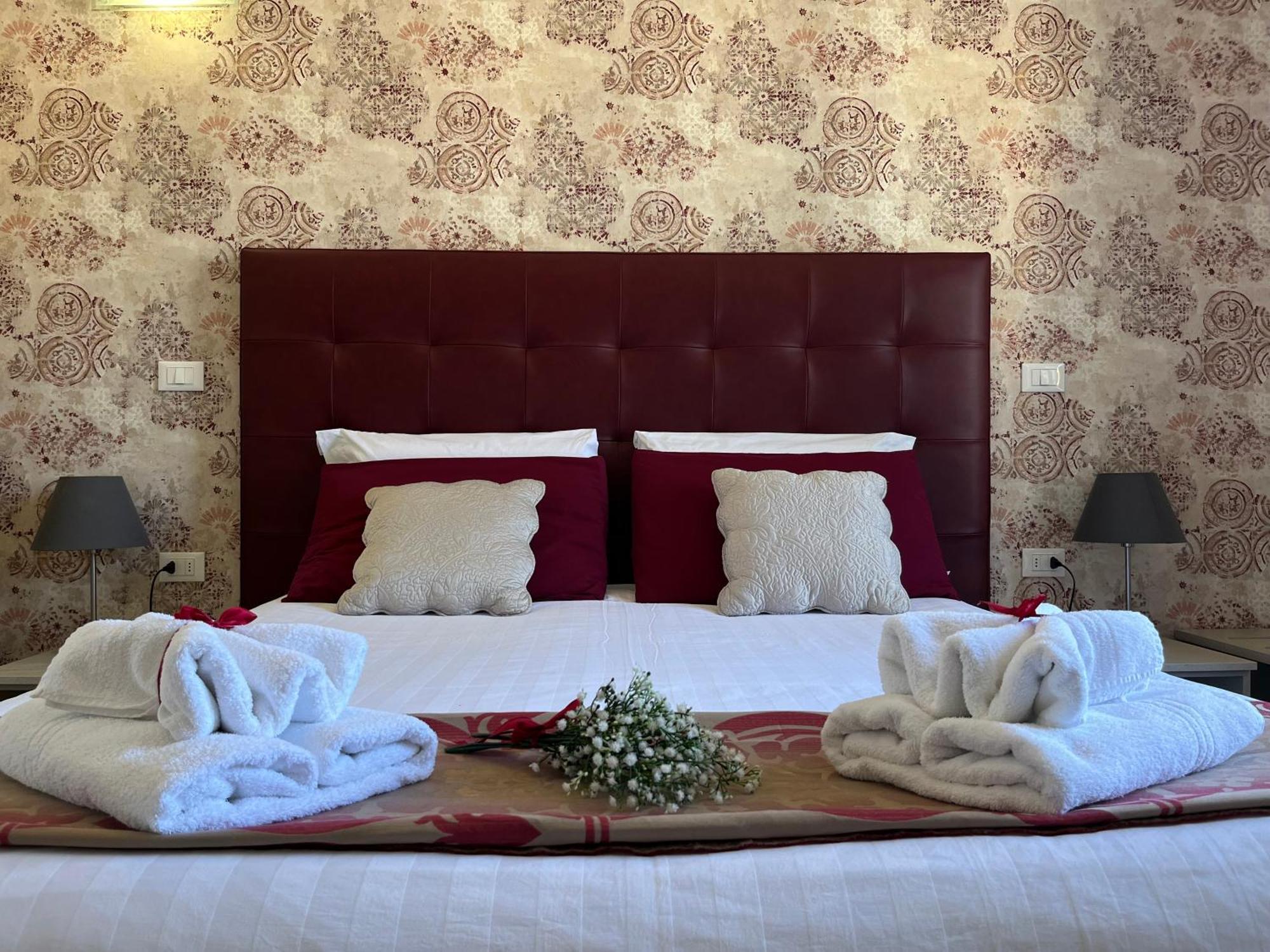 Porta Alla Croce Guest House Florence Exterior photo